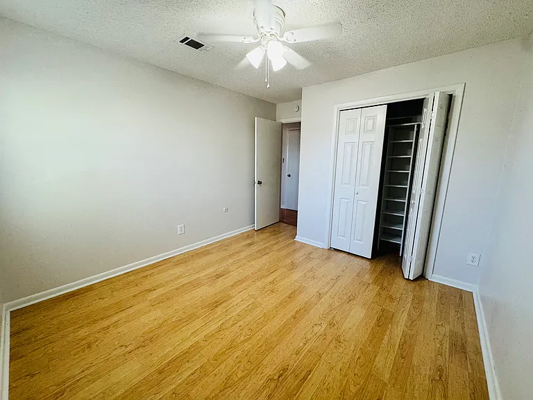 11 Pickering Dr — Photo 15