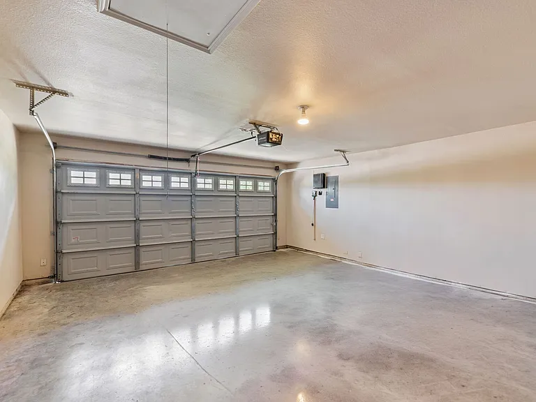 332 Schirra Ct — Photo 19