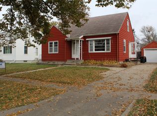 2020 N C St, Fremont, NE 68025
