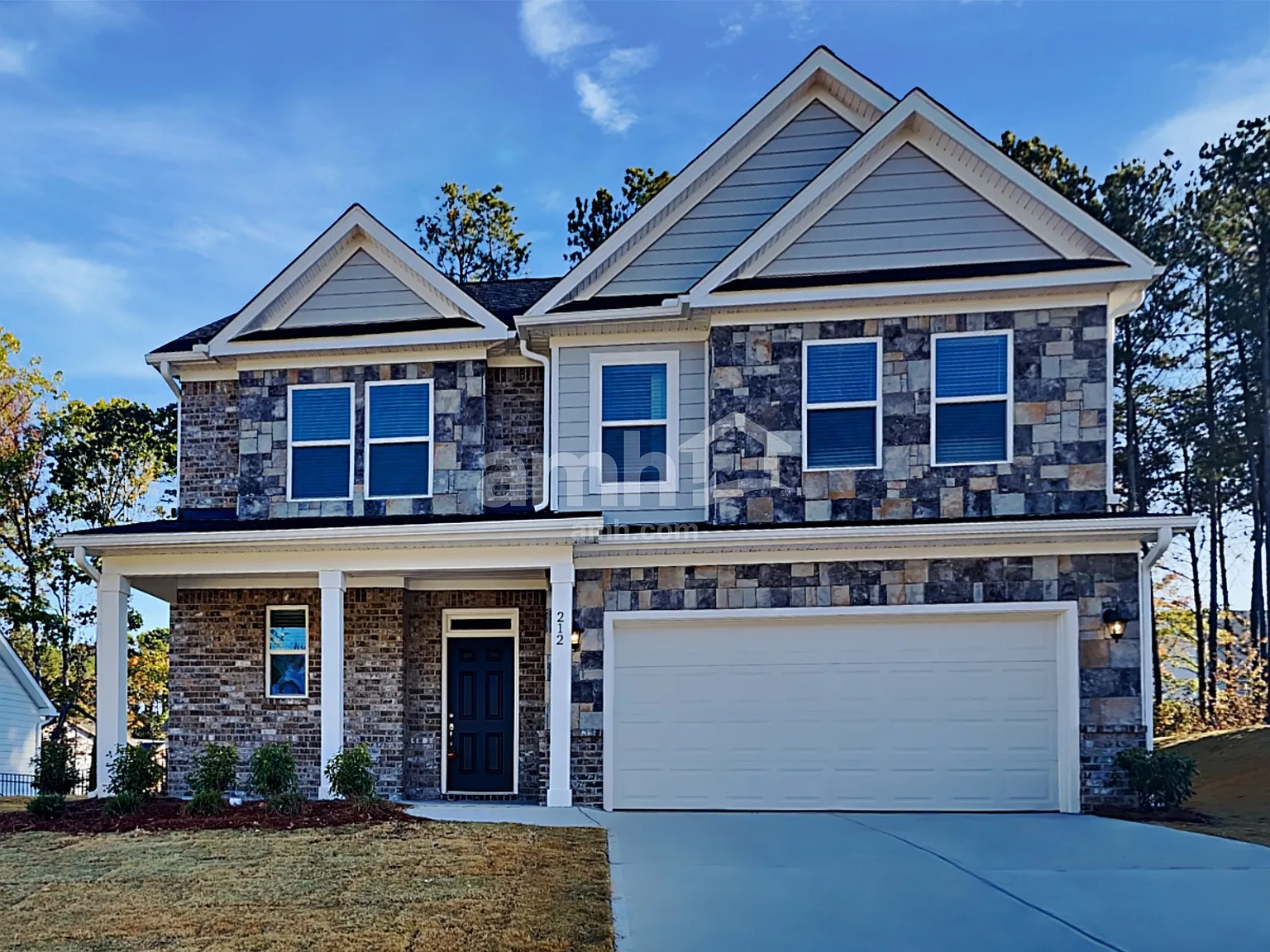 3 bed, 2.5 bath, 2037 sqft, $2,525 — Photo 1