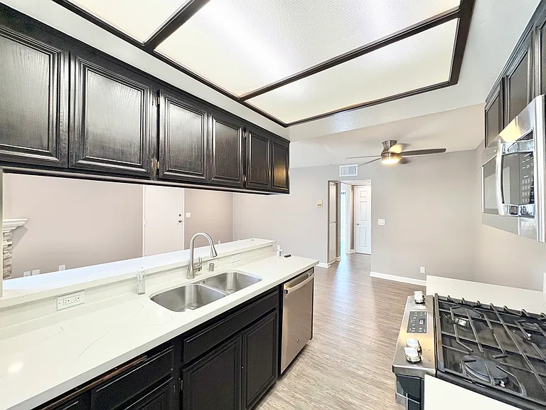 6204 Fulton Ave #1 — Photo 3