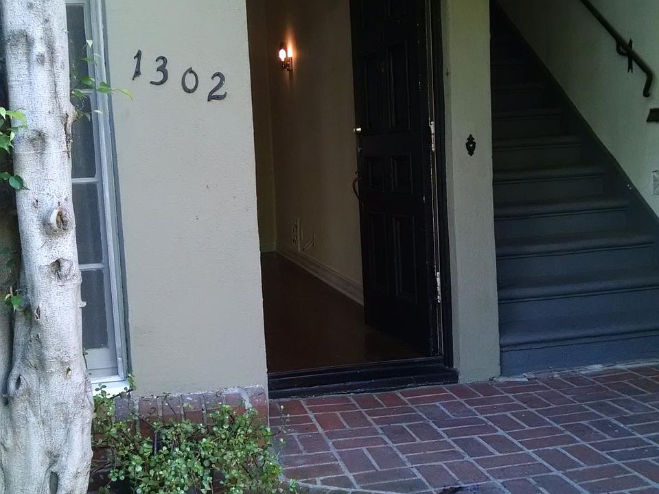 1st image of 1302 N Alta Vista Blvd