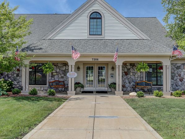 7204 E Grand River Ave #97268