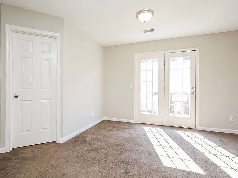 2538 Sonar St — Photo 9