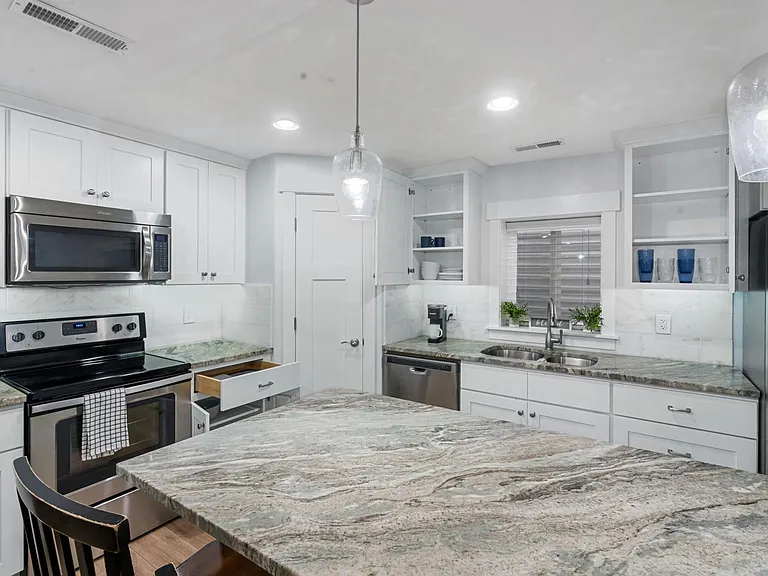 13252 S Weatherford Ln — Photo 18