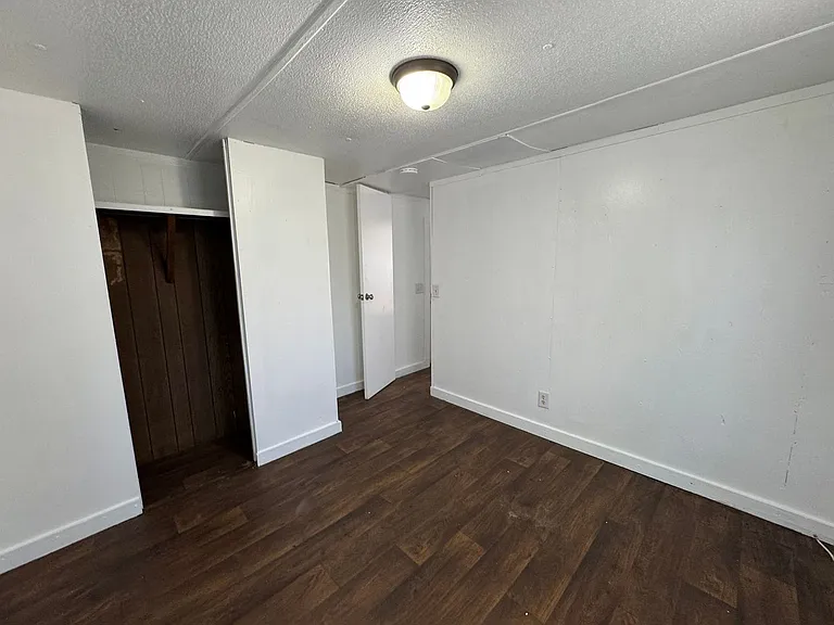 202 Irvin Ave NW #1 — Photo 6