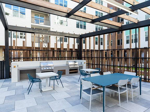5th image of 600 W Cabarrus St #309
