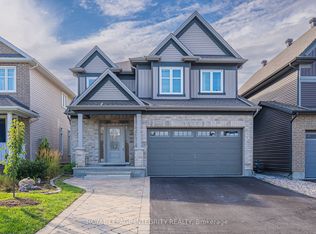 43 Cento Way, Ottawa, ON K2S 0W4