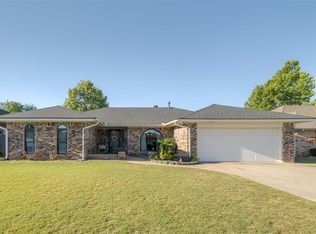 11012 NW 114th St, Yukon, OK 73099