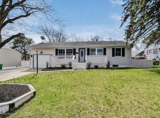 33 Tilton Ave, South Toms River, NJ 08757