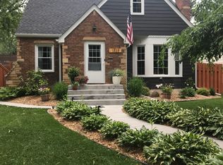 1423 California Ave W, Falcon Heights, MN 55108