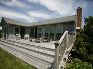 11 Little Neck Rd, Southampton, NY 11968