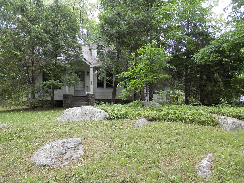 1st image of 328 Birch Hl