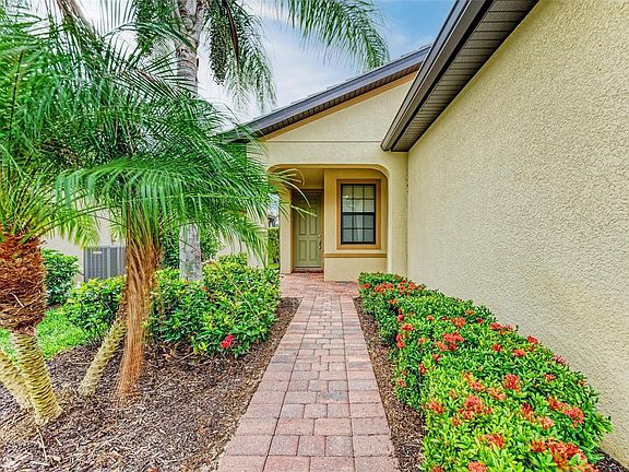 4th image of 13821 Alafaya St