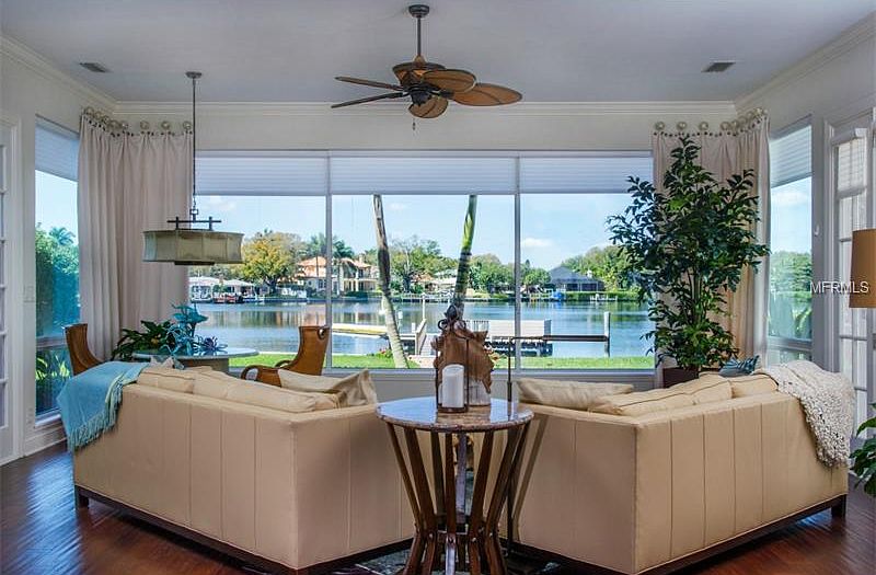 460 Coffee Pot Riviera NE, Saint Petersburg, FL 33704 | Zillow