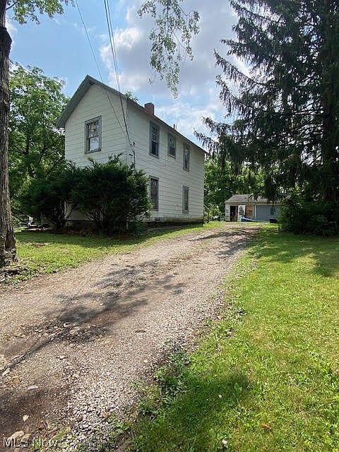 2nd image of 895 Garden St NW