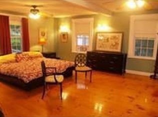 76 Rowe St, Boston, MA 02131