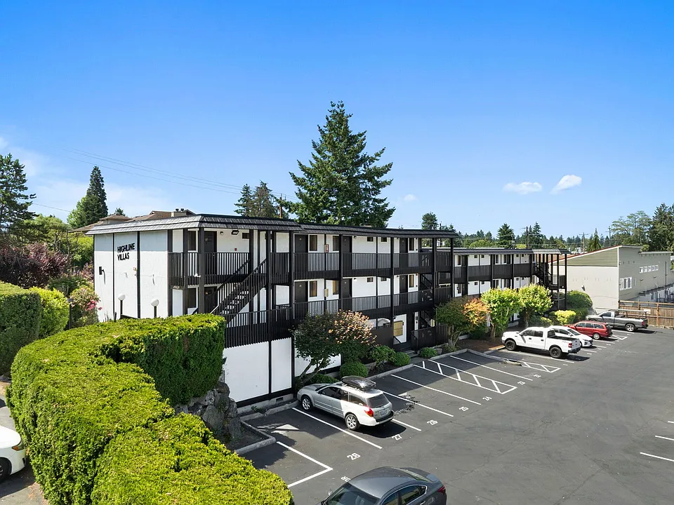 Highline Villas - Renovated 1-Bedroom Apartment | Steps from Downtown Burien