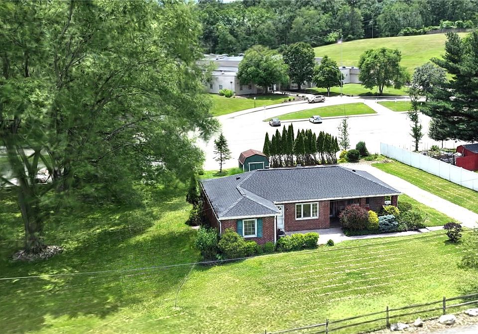 1st image of 111 Cabin Ln