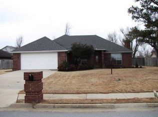 1900 Carley Rd, Springdale, AR 72762