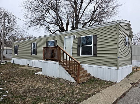 2198 Tri Level Ln