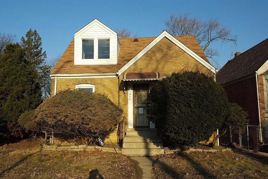 1st image of 14240 S School St