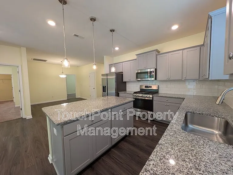 7016 Wheyfield Dr — Photo 6