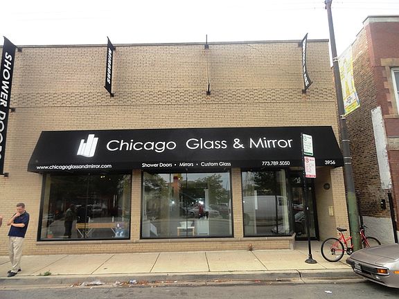 3rd image of 3956 N Elston Ave
