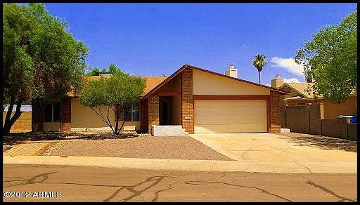 5th image of 4445 N 102nd Dr