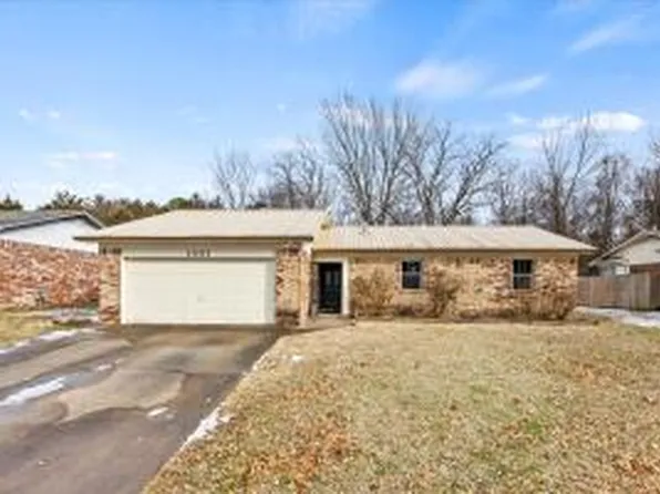 1301 S Muskogee Ave, Russellville, AR 72801