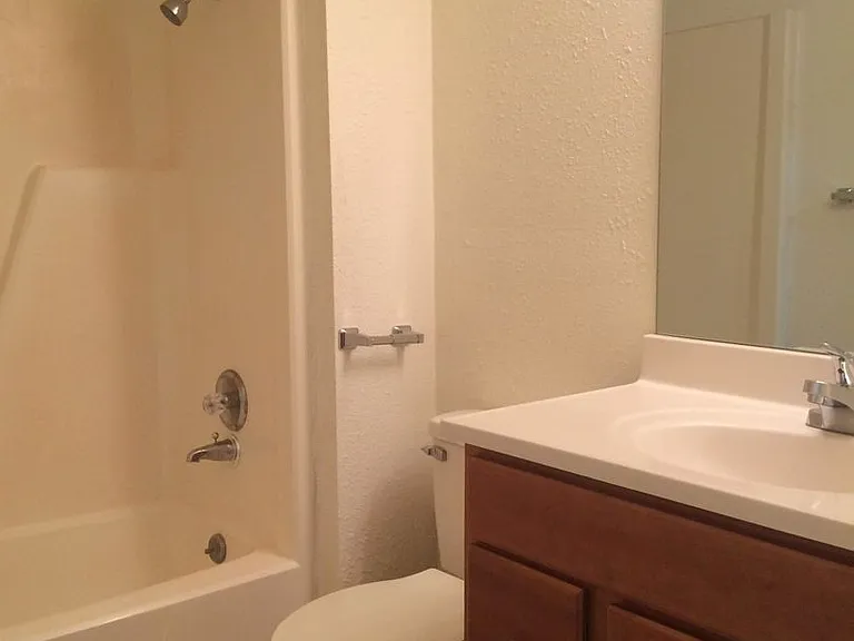 807 Knox Ave — Photo 14