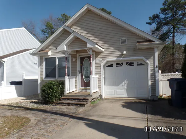 1221 Mizzen Ave, Beachwood, NJ 08722