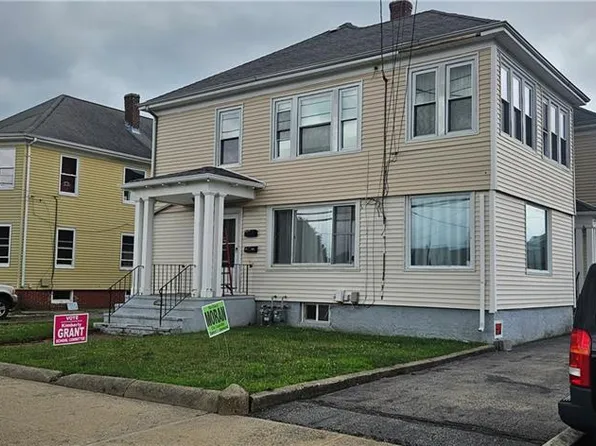 904 Newport Ave, Pawtucket, RI 02861