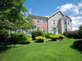 6 Seven Springs Rd, Lebanon, NJ 08833