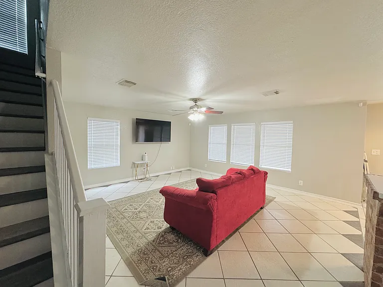 1606 Sunbend Fls — Photo 4