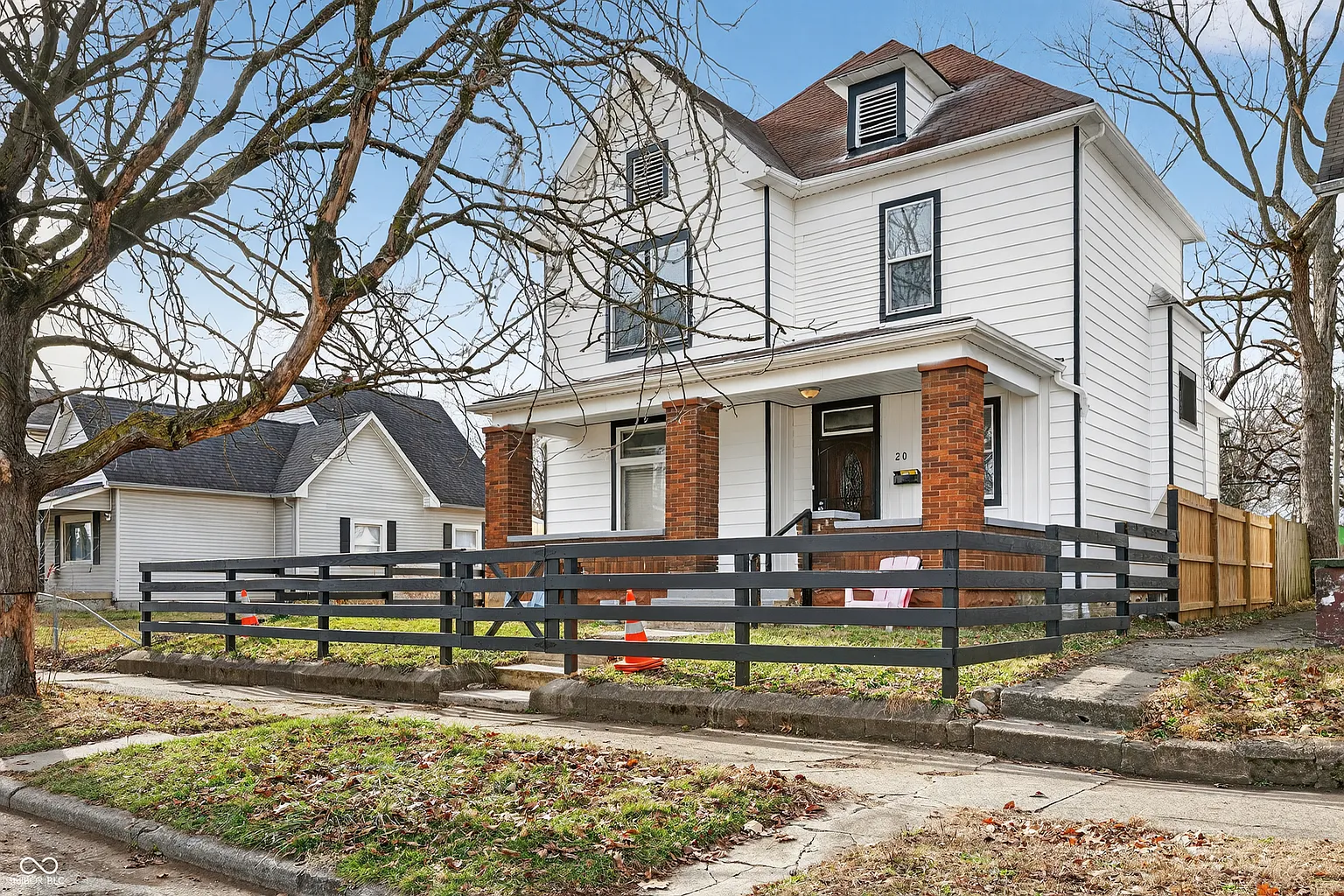 20 Eastern Ave photo 1