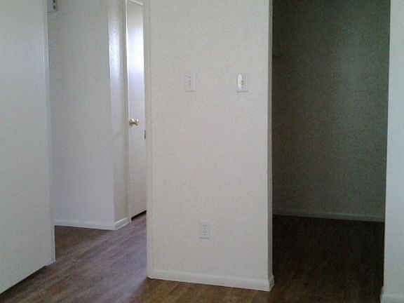 5th image of 6019 W Alice Ave APT 06