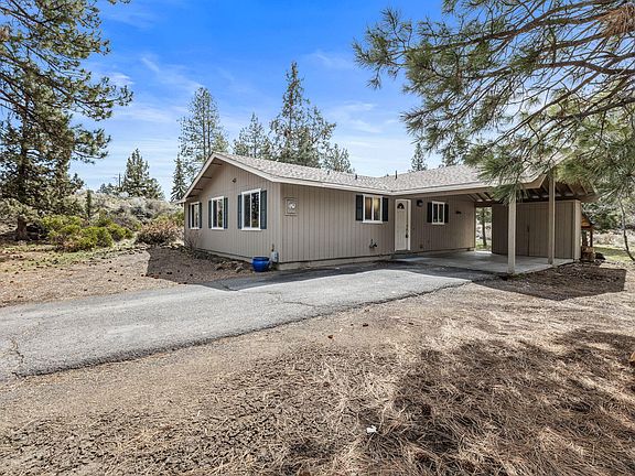 3rd image of 61171 Larkwood Dr