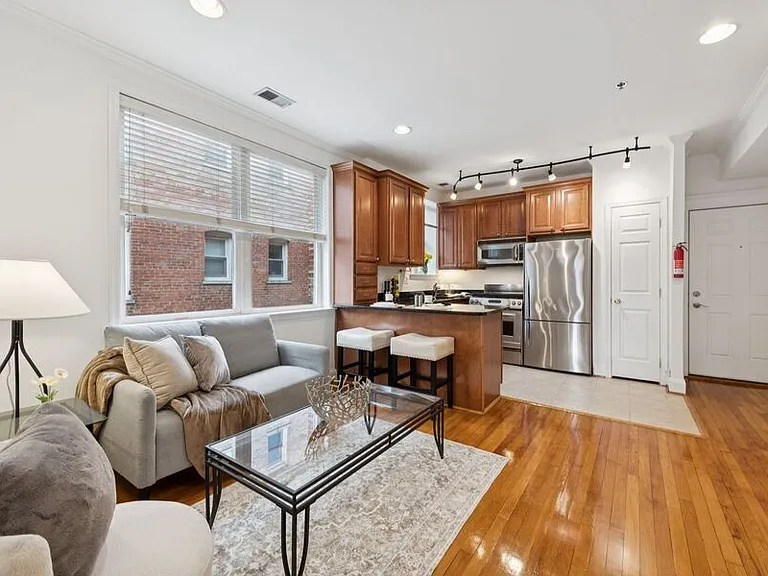1438 Columbia Rd NW #305 — Photo 13