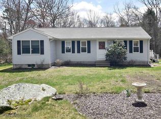 23 Oakland Rd, Richmond, RI 02892