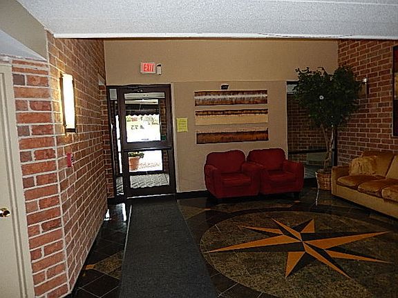 3rd image of 75 Kristin Cir APT 606