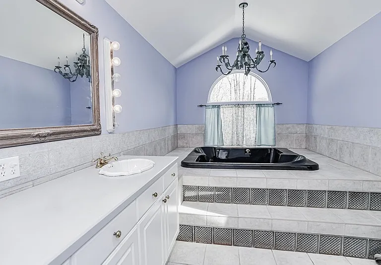 130 Heather Dr — Photo 10