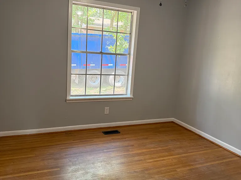 4924 Candlewick Ln — Photo 12