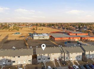 6020 W Temple Dr NE, Calgary, AB T1Y 4R5