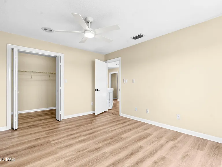 2718 Country Club Dr — Photo 26