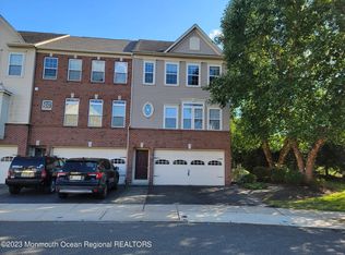 1 Pate Dr, Middletown, NJ 07748