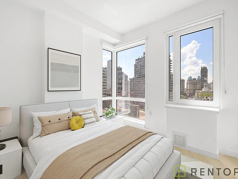 150 Lawrence St #1104 — Photo 4