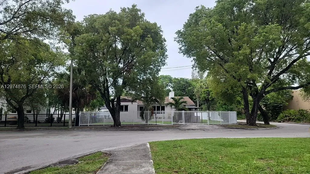 Bay Vista Park Amd Pl — Photo 1