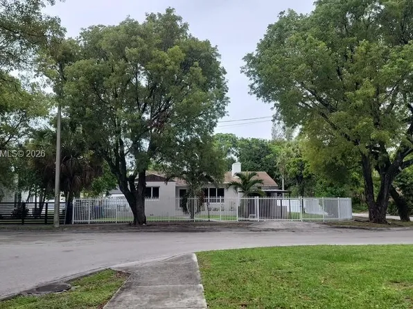 586 NW 48th St #1, Miami, FL 33127