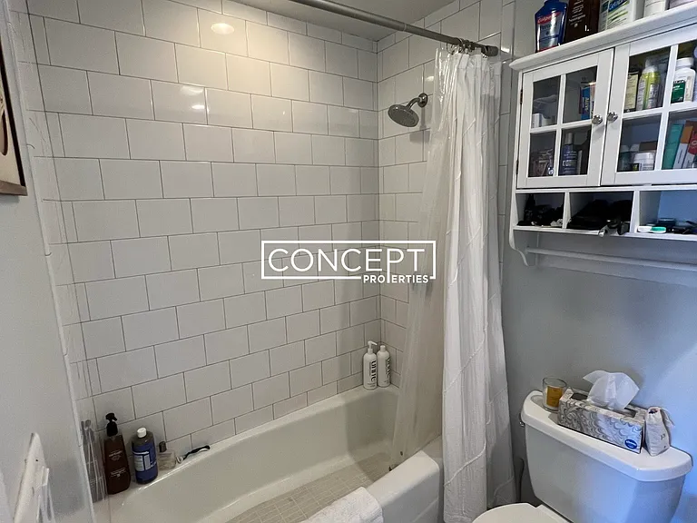 1661 Washington St #302 — Photo 10